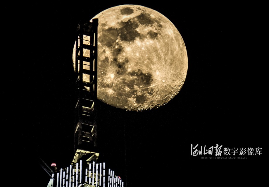 可上九天揽月