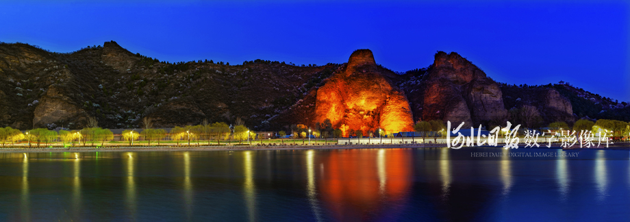 胡济修【罗汉山夜景图】 13503148708 dsc_1928-pano.jpg